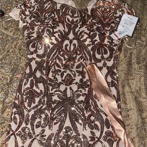 beautiful brand new macy’s dress with tags still on